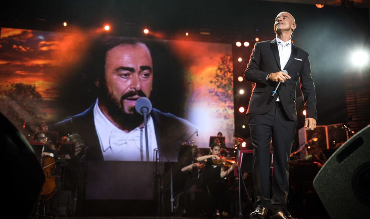 Luciano Pavarotti kümnenda surma-aastapäeva puhul toimus möödunud sügisel Arena di Verona amfiteatris suurejooneline mälestuskontsert.