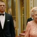 VIDEO | Vahva meenutus, kuidas kuninganna Elizabeth II esines olümpia avatseremoonial koos James Bondiga 