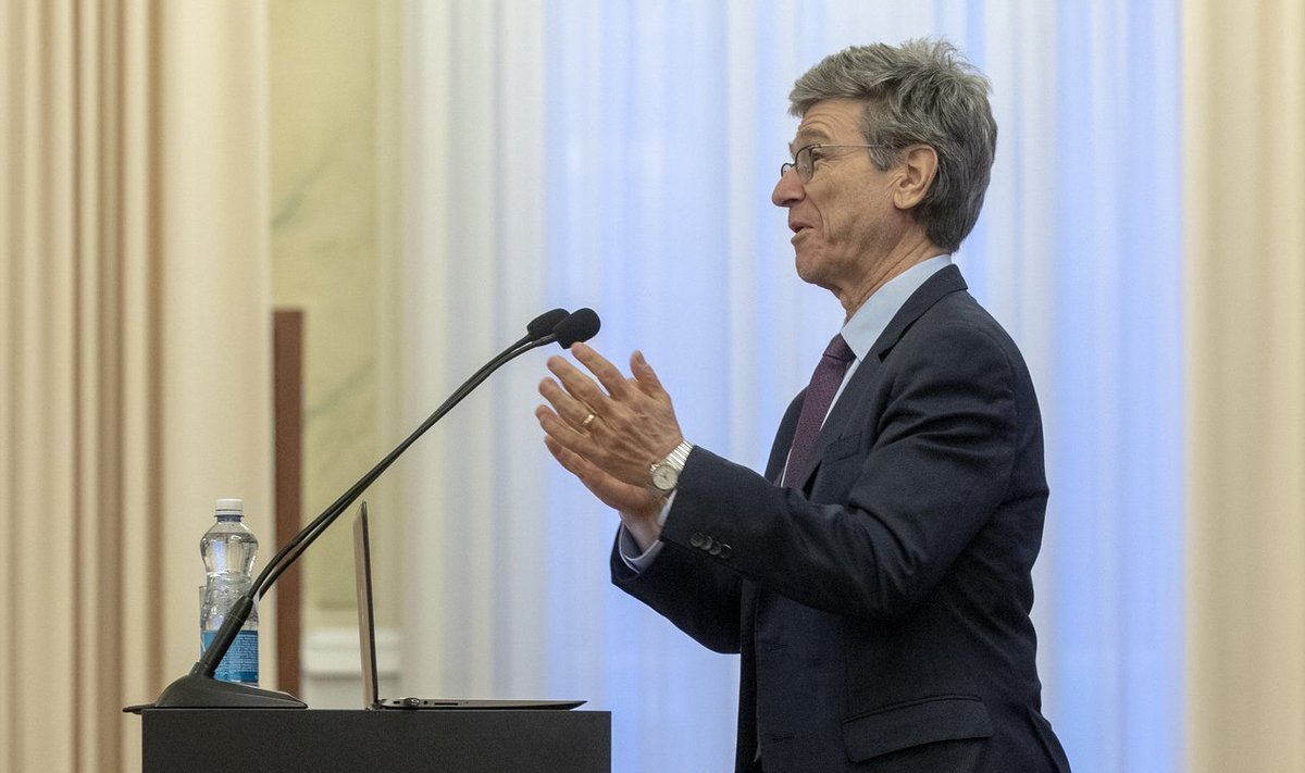 Professor Jeffrey Sachs ütles Eesti Panga juubeliüritusel, et finantskriis tuleb nagunii, aga millal, näeb siis, kui see käes on.