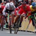 VIDEO: Cofidise sprinter jäi Paris-Nice velotuuril ohtliku finišeerimise tõttu esikohast ilma