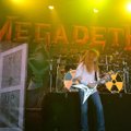 FOTOD: Megadeth esines pooltühjale lossihoovile