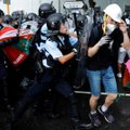 В Гонконге полиция применила дубинки и слезоточивый газ против демонстрантов
