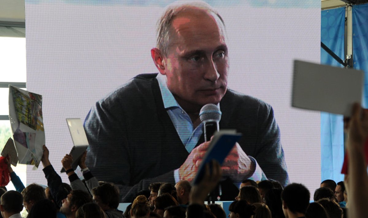 Putin Seligeri noortelaagris 2014. aastal. 