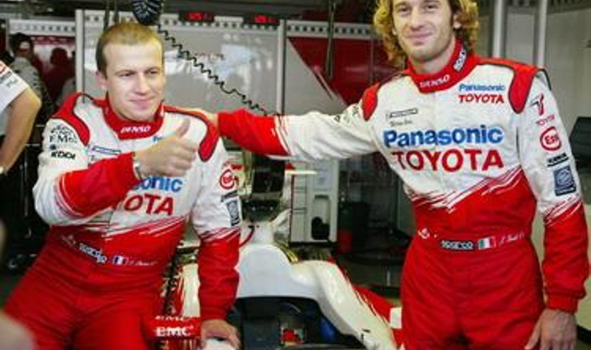 Olivier Panis ja Jarno Trulli Jaapani GP-l
