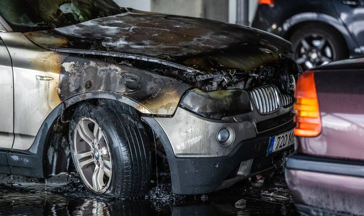 Põlenud auto kahjustused lähevad keskmiselt maksma 16 000 eurot.