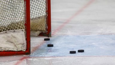 Скандал в молодежной хоккейной лиге Эстонии: молодого украинского игрока оскорбили и другого ударили по лицу