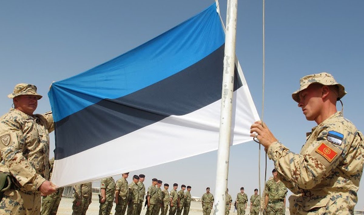 Eesti lipp langetatakse Camp Bastionis 5. juunil 2014