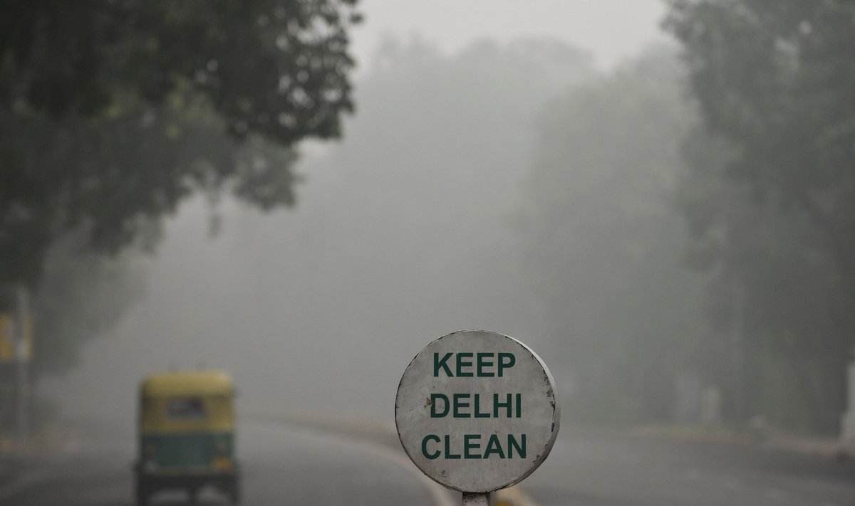 Mürgisesse sudupilve mattunud New Delhi 