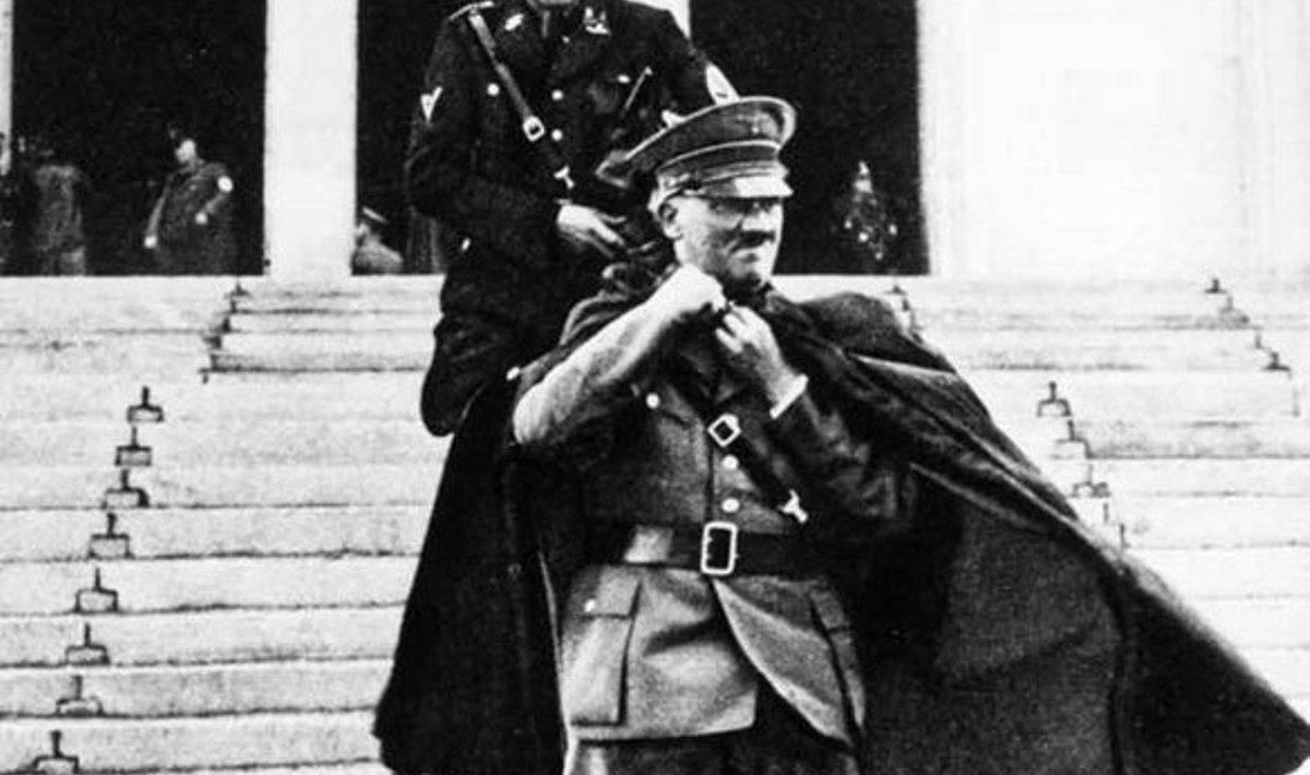 KOLM MEEST AJALOOST: Adolf Hitler, kelle vallutusretked muutsid mõlema mehe elu.