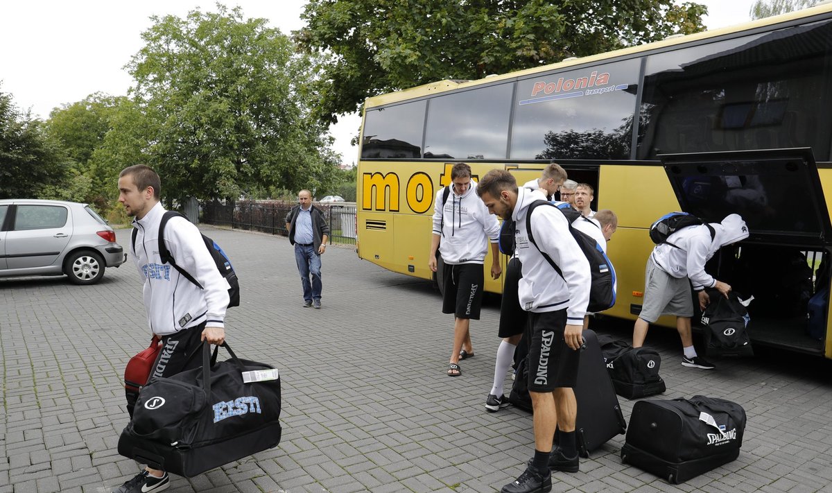 Eesti korvpallikoondis saabus Poola
