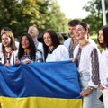 FOTOD | Ukraina iseseisvuspäeva puhul heisati Kadriorus sinikollane lipp