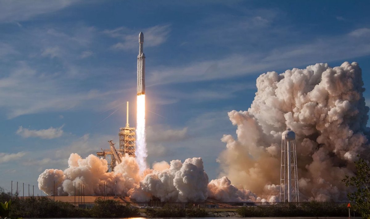 Falcon Heavy start 6. veebruaril