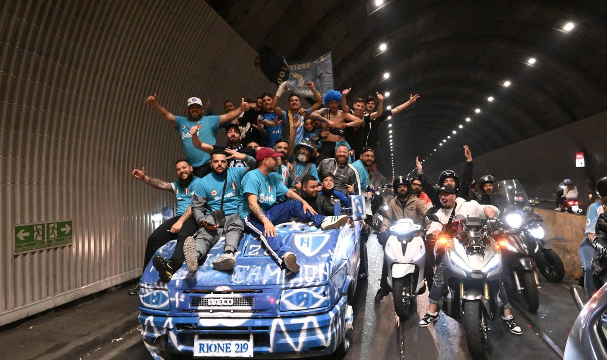 Napoli fännid tähistavad tiitlivõitu
