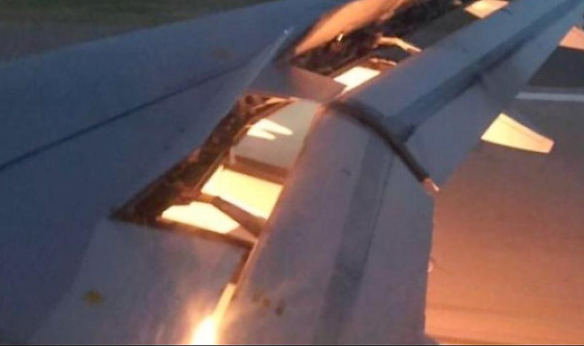 Saudi Araabia koondise põlev lennuk