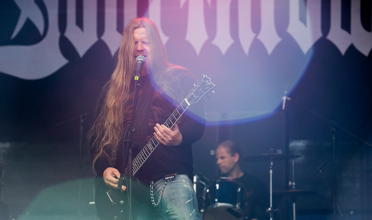 Soul Thrower on ühe järjekindlama metal-muusiku ja bändiliidri Tarvo Valmi järjekordne panus skeene kõlavärvide rikastamisel.