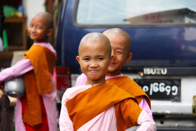 PARATAMATUS: lapsevanemad on valmis oma lapsi varakult budistide templisse andma, kuna nad lihtsalt ei suuda neid kasvatada.