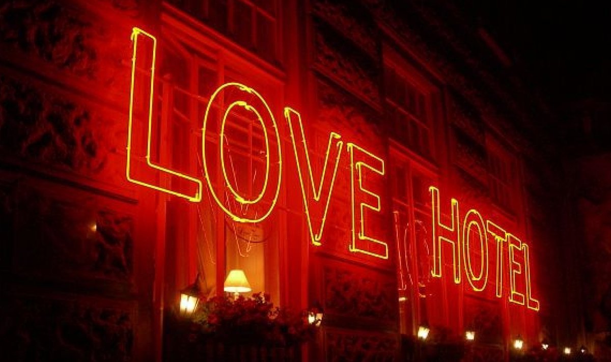 Love Hotel