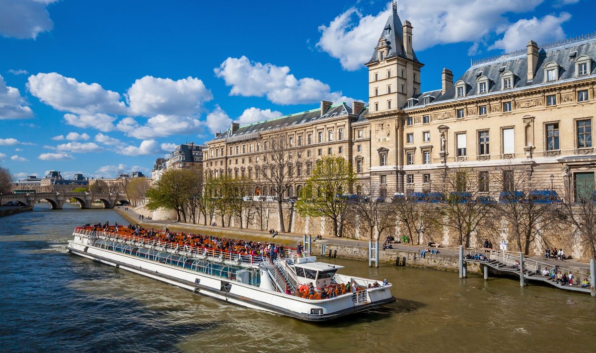 Pariisi läbiv Seine'i jõgi
