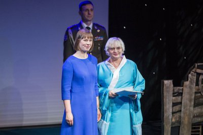 President Kersti Kaljulaid ja folklorist Mare Kõiva.