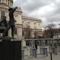 DELFI LONDONIS: St. Pauli katedraali ümbruses valmistutakse Briti vastuoluliseima peaministri ärasaatmiseks