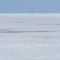 С завтрашнего дня разрешено выходить пешком на лед Псковского и Теплого озер
