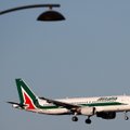 Pankrotis Itaalia lennufirmat püütakse päästa riigifirmale müümisega