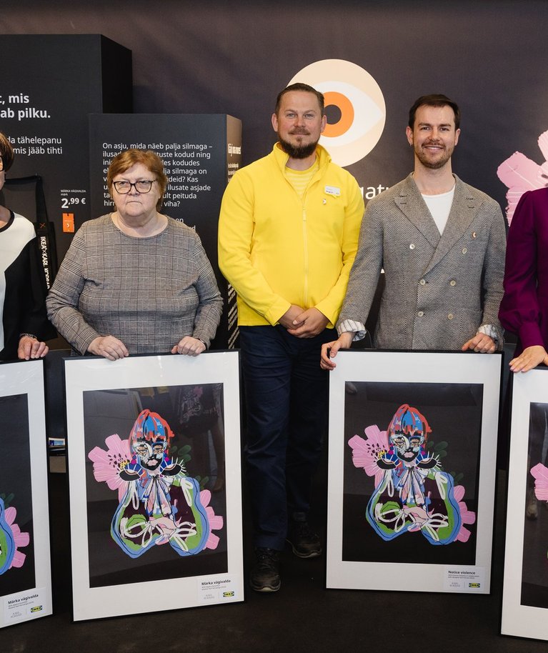 Paremalt: President Kersti Kaljulaid, disainer Karl Korsar, IKEA Eesti juht Marko Põder, Tallinna Naiste Kriisikodu juhataja Inga Mikiver ja sotsiaalkaitseminister Signe Riisalo