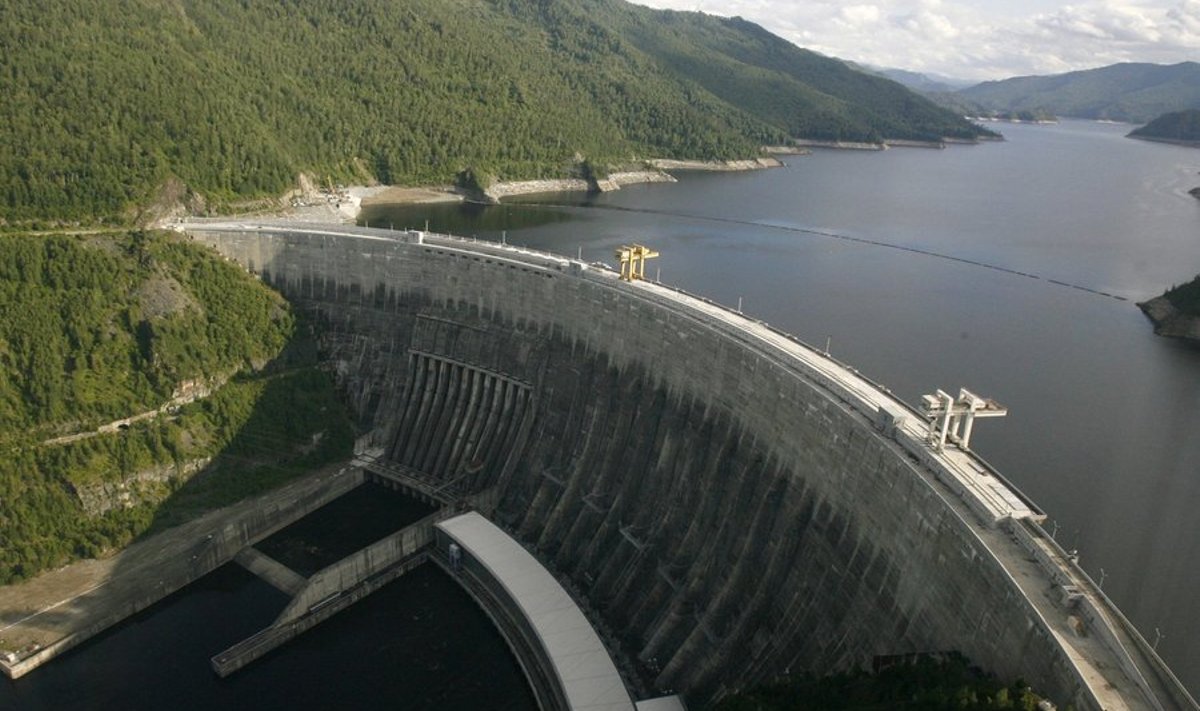 Sajano-Šušenski hüdroelektrijaama tamm Hakassias.
