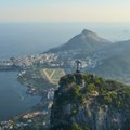 ФОТО | Молния ударила в статую Христа в Рио-де-Жанейро 