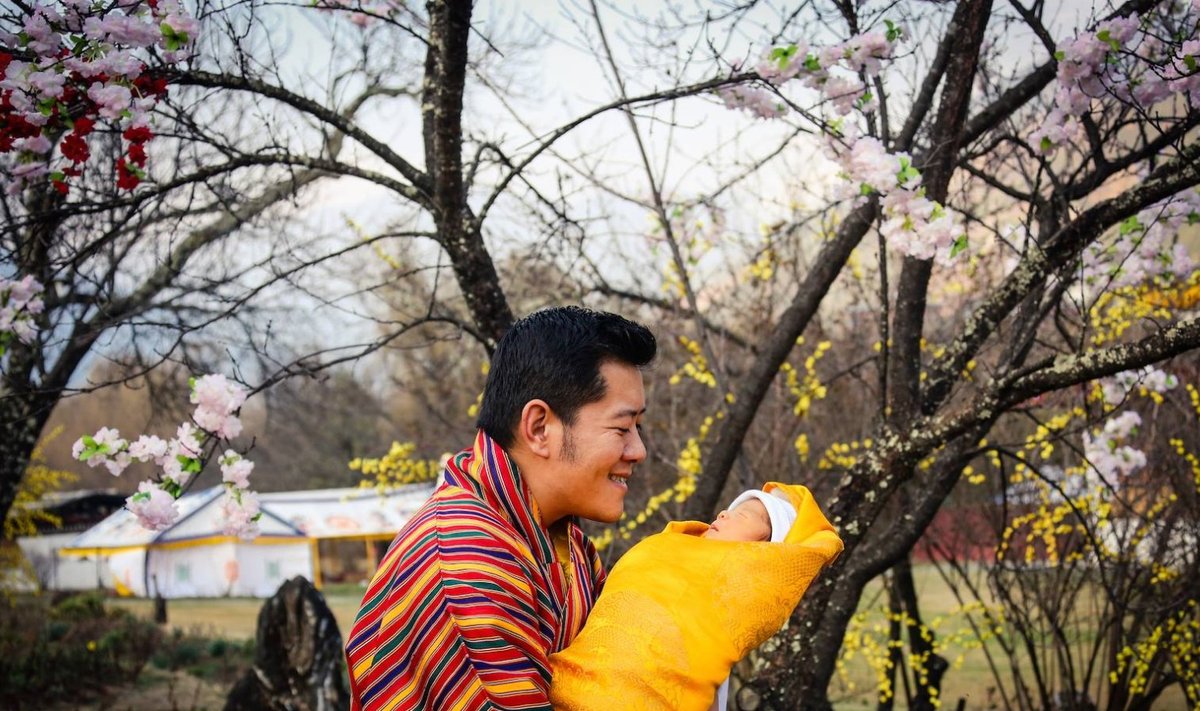 Bhutani kuningas pojaga