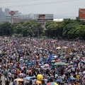 Президент Венесуэлы повысил зарплаты на 60% после протестов