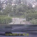VIDEO: Väravast välja ja otse metsa, ehk ka seisval autol on pidureid vaja