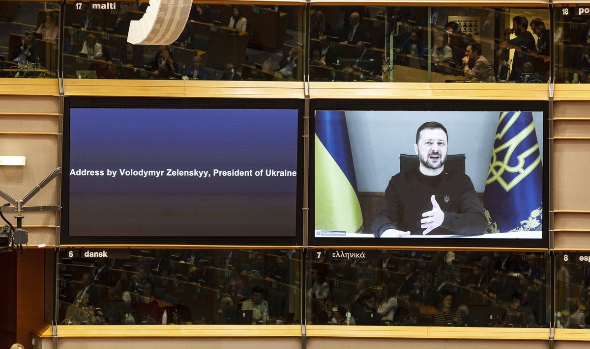 Ukraina president Volodõmõr Zelenskõi kõneles Euroopa Parlamendile videosilla vahendusel