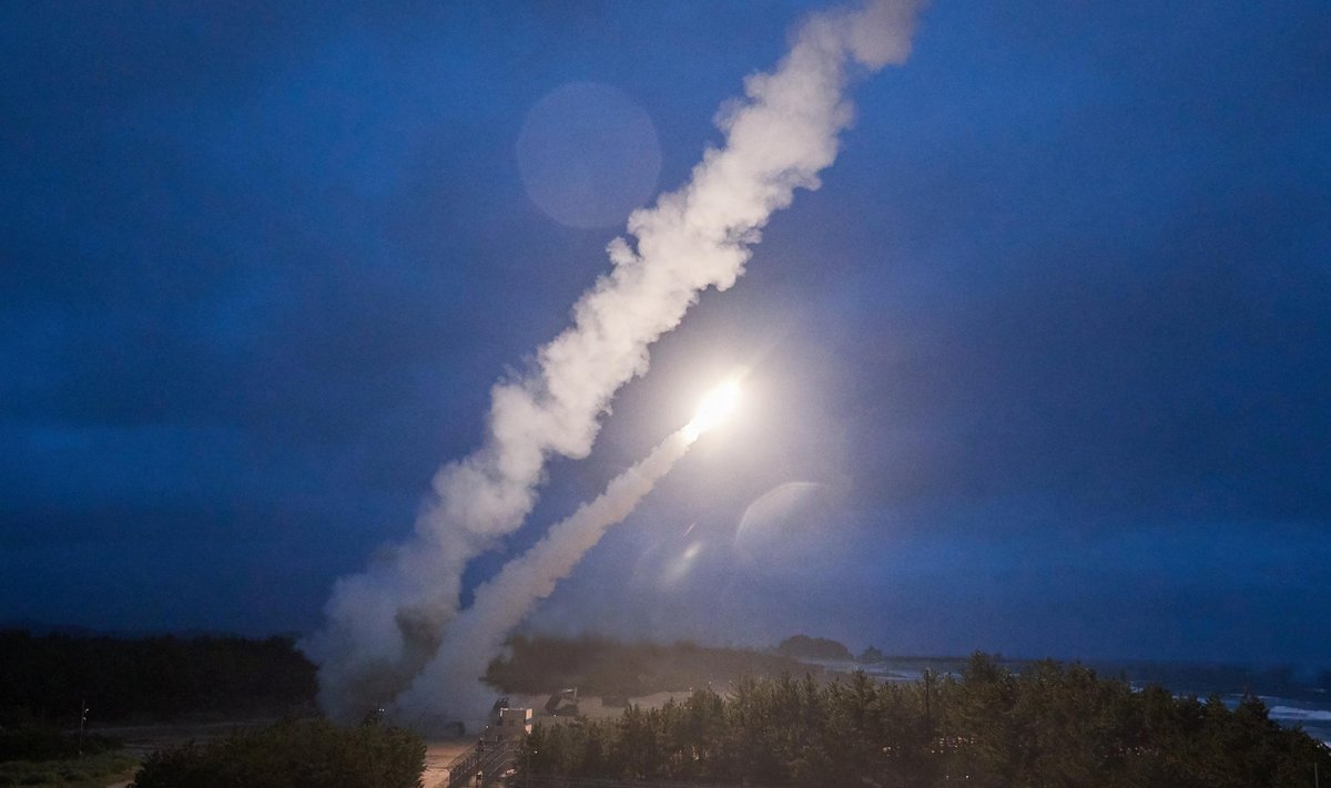 ATACMS raketi start