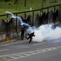 Aitab vägivallast: Brasiilia keelas pisargaasi müügi Venezuelale