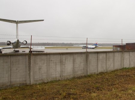 Tallinna lennujaama on tekkimas melanhoolne lennukiromude park