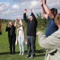 VIDEO ja FOTOD | Buugi, juhhei: vaata, kuidas Jüri Ratas vihub tantsu ja valib aasta parimat küla