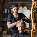 Lauri Pedaja juuksuritööst: "Käisin salongis proovitööd tegemas ja tuleb kurbusega tunnistada, et ma pole avariist veel piisavalt taastunud."
