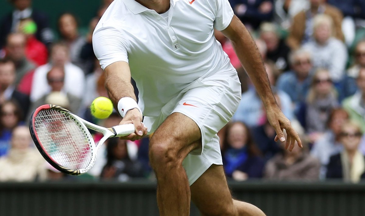 Roger Federer ja keelatud tossud