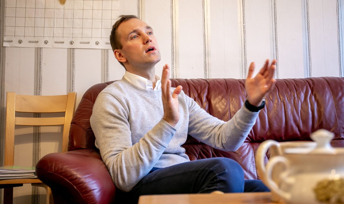 EELMISEL TÖÖKOHAL SÜGISEL 2018: Enne Randverre tulekut kamandas Stanislav Nemeržitski Virtsu kooli.