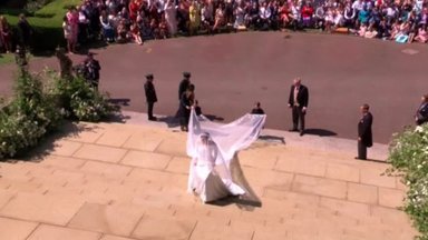VIDEO | Vaata, kui kaunilt saabus Meghan Markle kuninglikku pulma