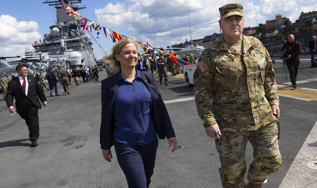 Премьер-министр Швеции и командующий ВС США