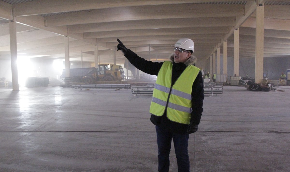 Estonian Plywoodi juht Randel Veerits eelmise aasta alguses, kui tehast veel ehitati.