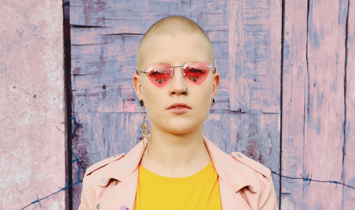 STIINA LEEK: Tartu kunstiskeene staar.