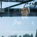 Водитель автобуса о ремонте в центре Таллинна: прохожие видят, что временные знаки мешают проехать, и отодвигают их