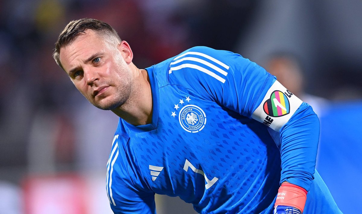Manuel Neuer kandis "One Love" sõnumiga kaptenipaela veel MM-i eelses kontrollmängus Omaani vastu.