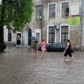 VIDEO JA FOTOD: Rakveres sadanud paduvihm tekitas linnas enneolematu uputuse