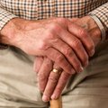 Из-за чиновников пожилая женщина не может получить пособие для одиноких пенсионеров