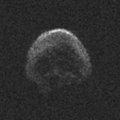 Halloweeni ajal kihutab Maast mööda koljukujuline asteroid