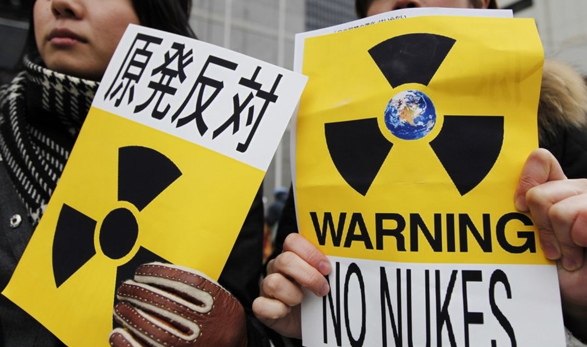 Tokyo, 3. aprill, 2011. Väga harva meelt avaldavad jaapanlased on tulnud tänavaile tuumaenergia kasutamise vastu protestima.